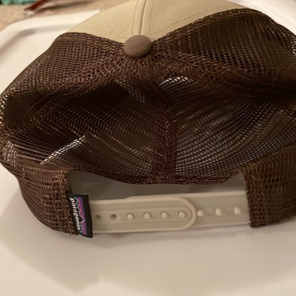 Brand new NEVER WORN Patagonia hat - Picture 4 of 4